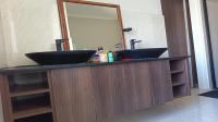 Bathroom 3+ of property in Wildtuin Park Estate