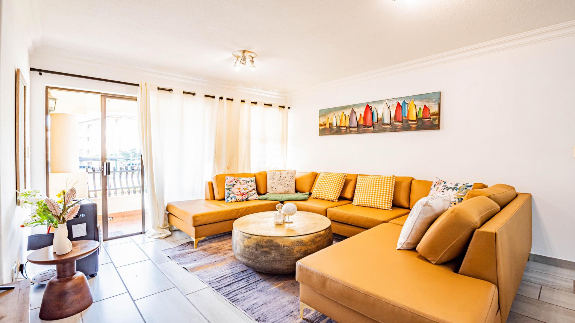 Lounges of property in Nieuw Muckleneuk
