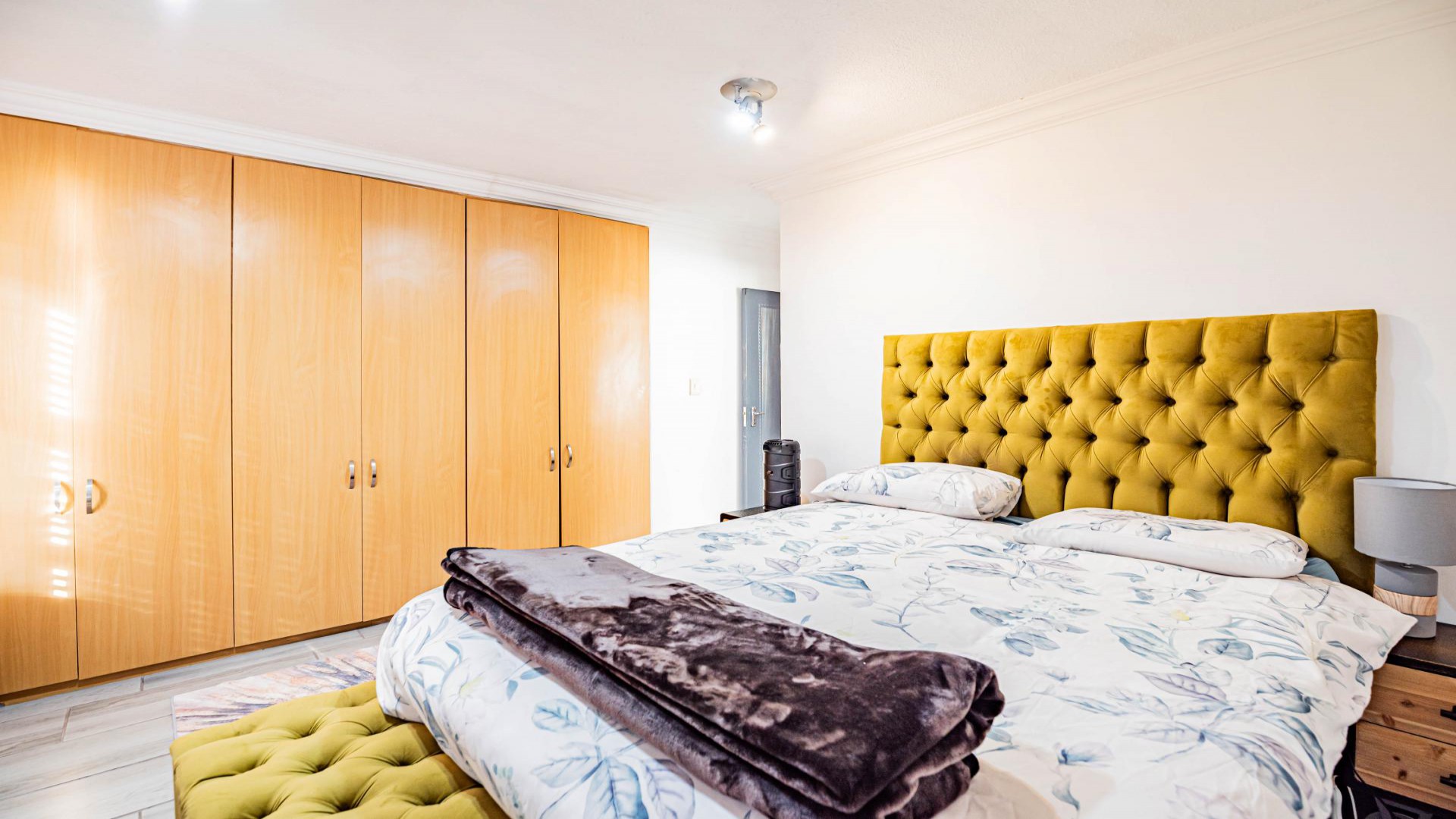 Bed Room 1 of property in Nieuw Muckleneuk