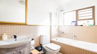 Bathroom 1 of property in Nieuw Muckleneuk