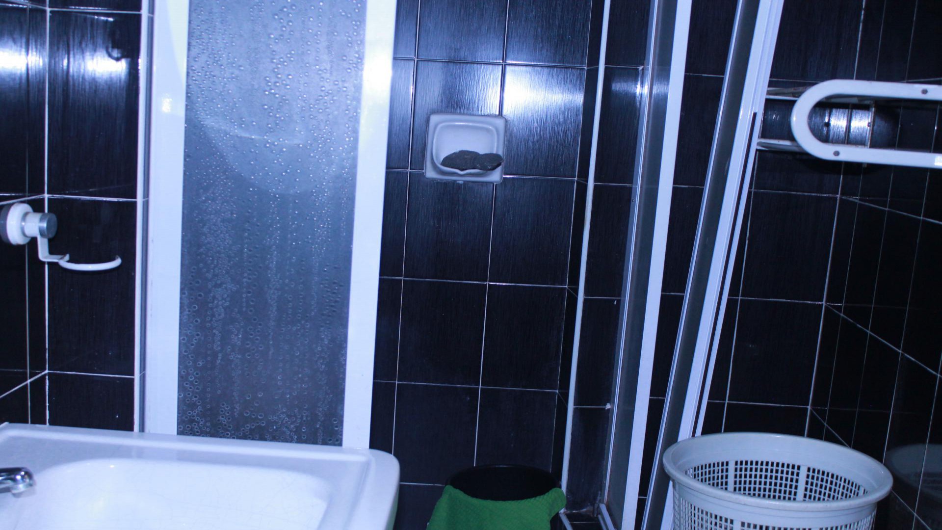 Bathroom 1 of property in Kharwastan