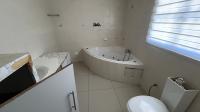 Bathroom 3+ of property in Karenpark