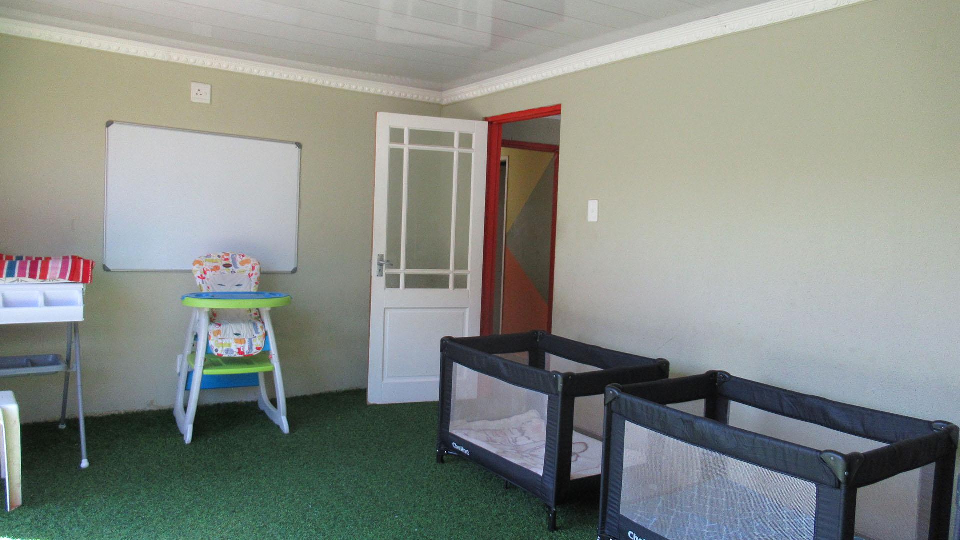 Bed Room 5+ - 24 square meters of property in Protea Glen