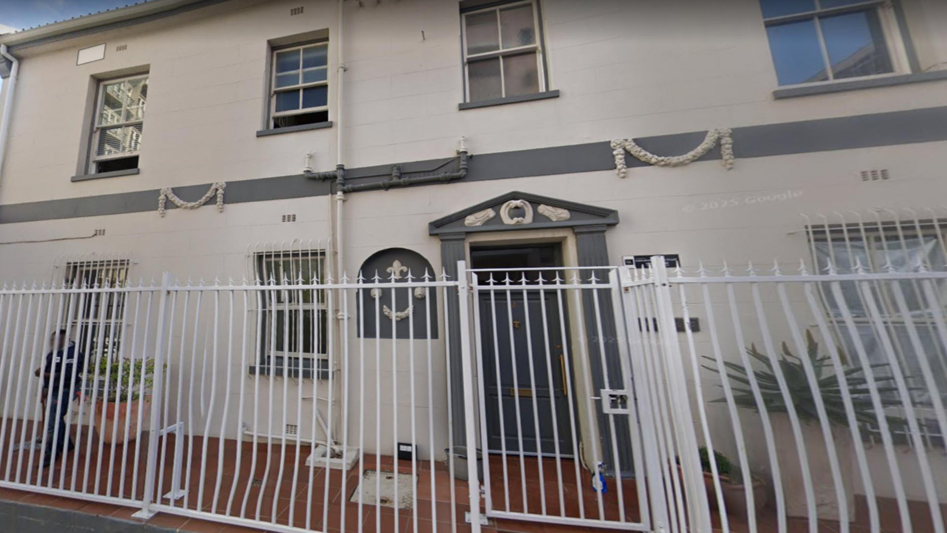 Front View of property in Cape Town Centre