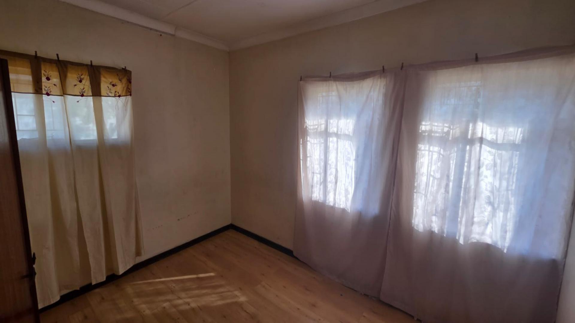 Bed Room 1 of property in Klerksdorp