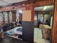  of property in De Rust