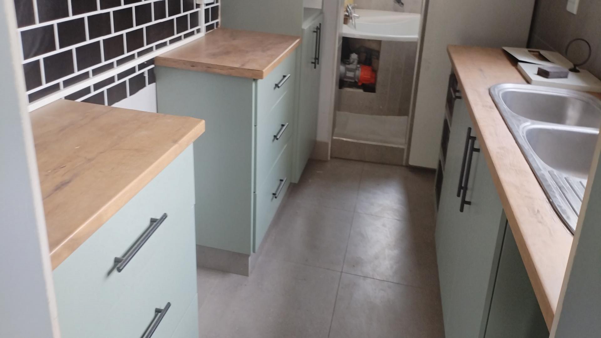 Kitchen of property in Ashburton