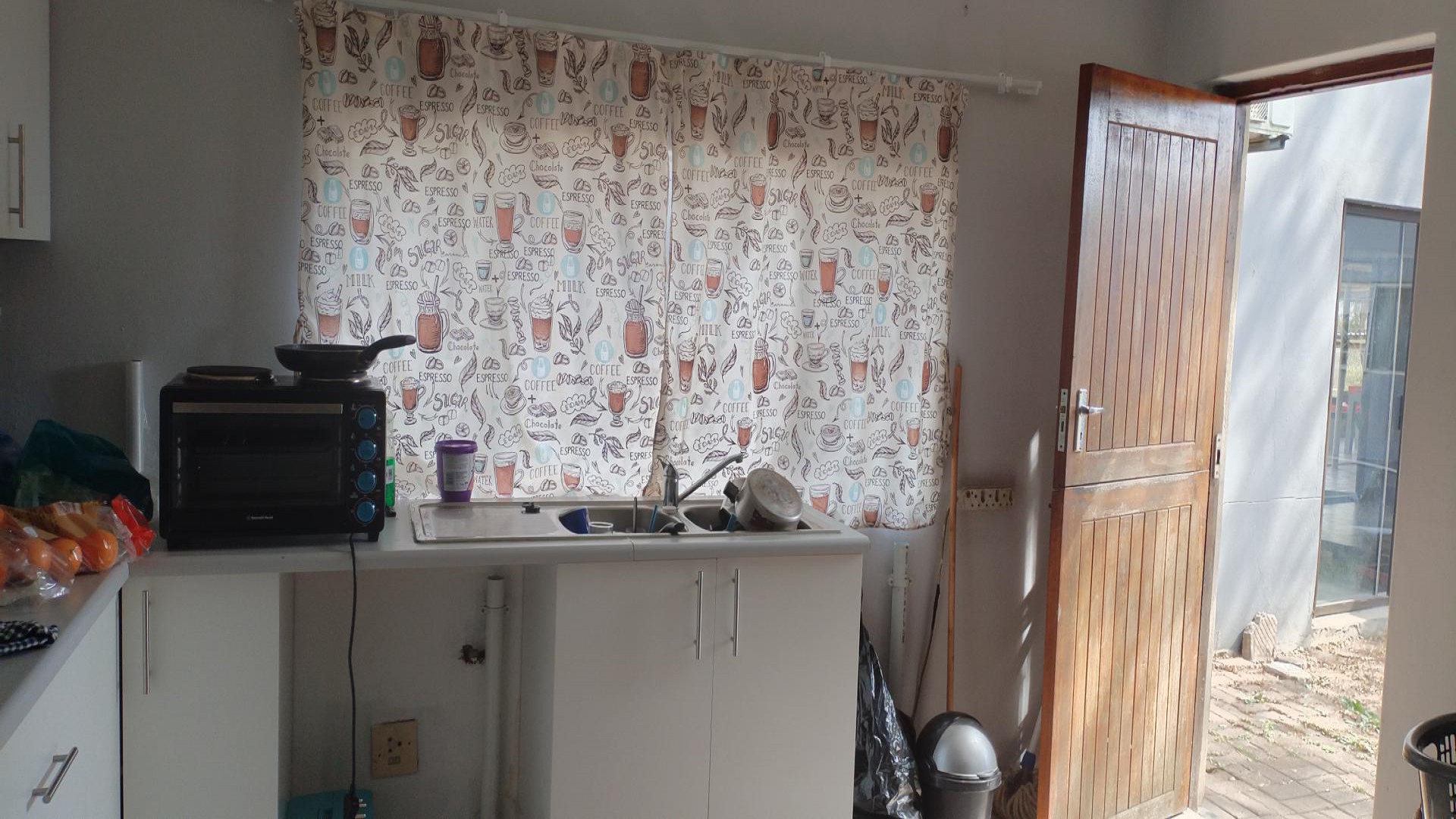 Kitchen of property in Ashburton