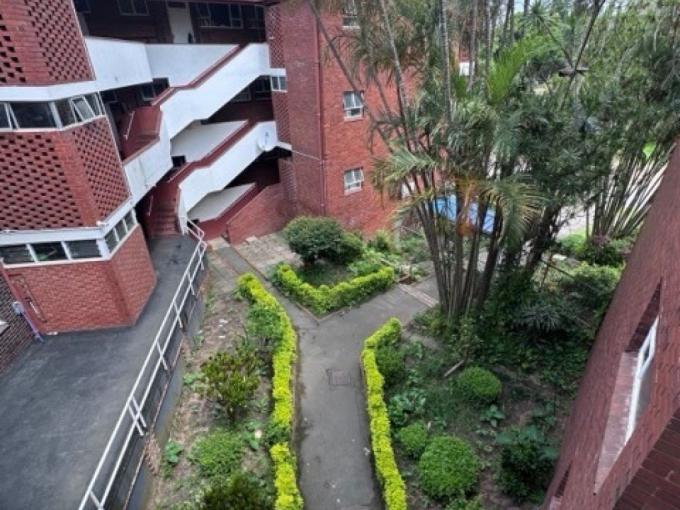 1 Bedroom Simplex for Sale For Sale in Pinetown  - MR718096