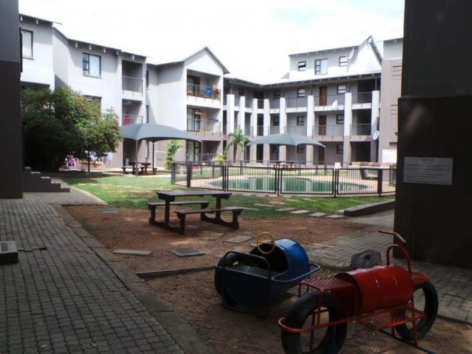 2 Bedroom Apartment to Rent in Hoedspruit - Property to rent - MR718103