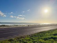  of property in Bloubergstrand