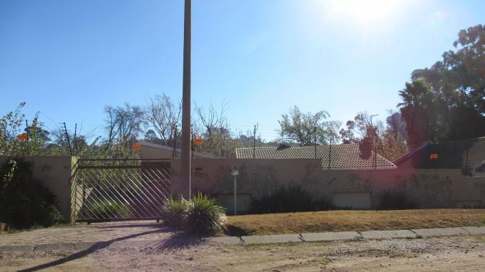 5 Bedroom Freehold Residence for Sale For Sale in Groblerpark - Home Sell - MR718116
