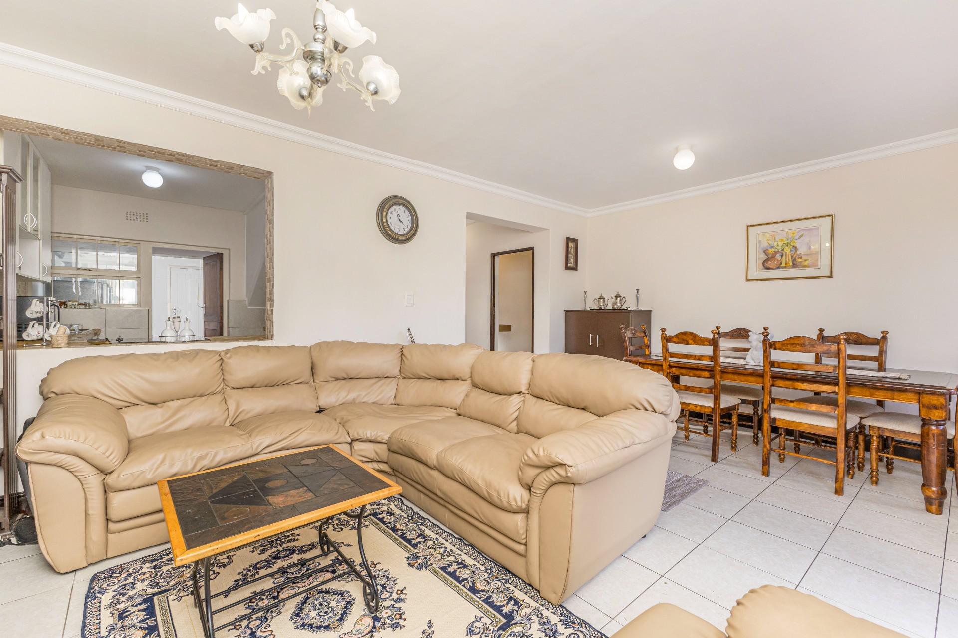  of property in Plattekloof