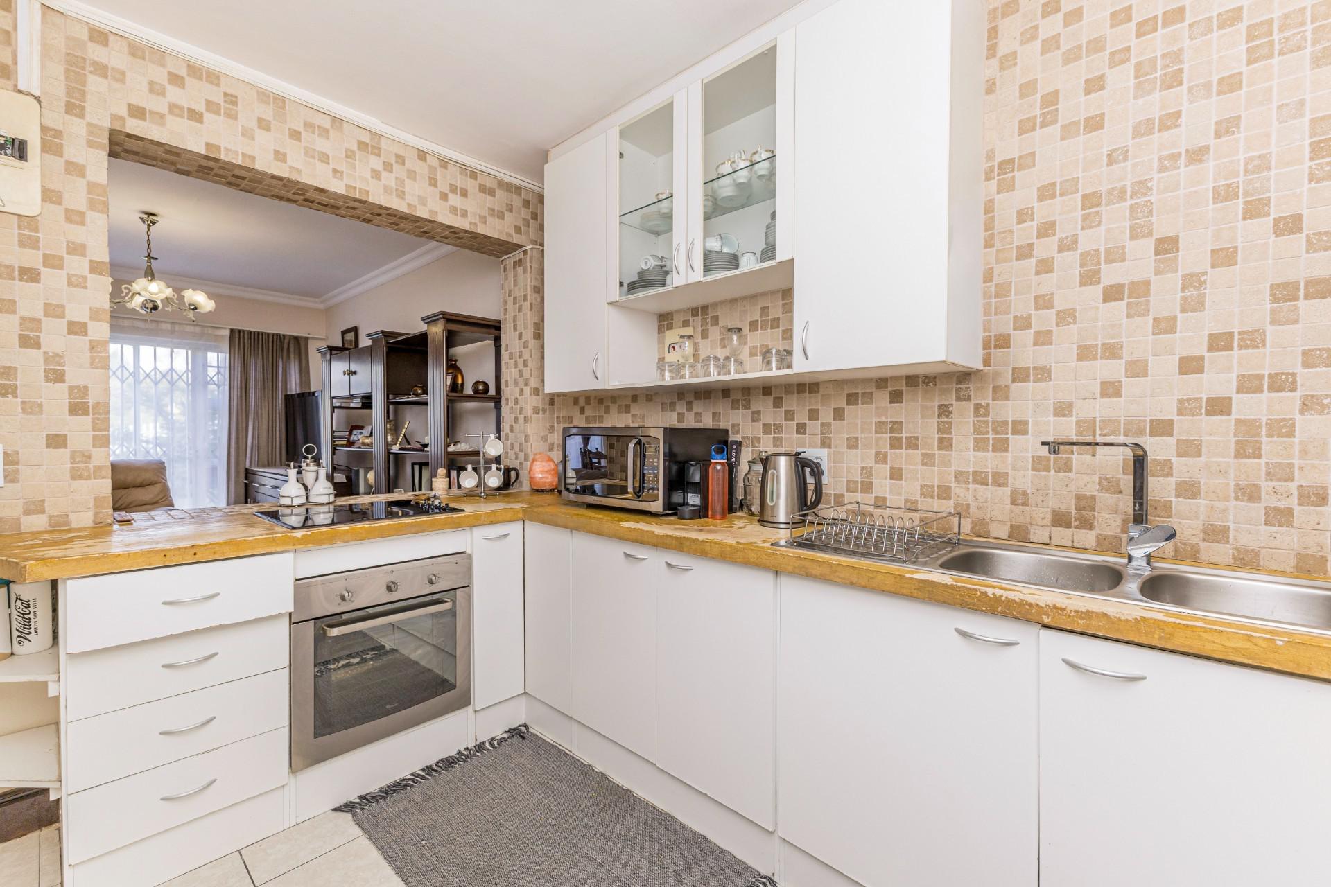  of property in Plattekloof