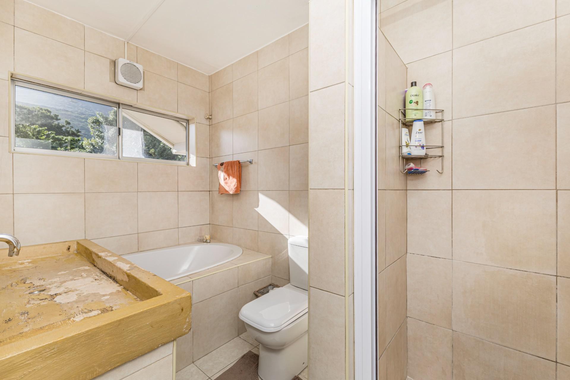  of property in Plattekloof