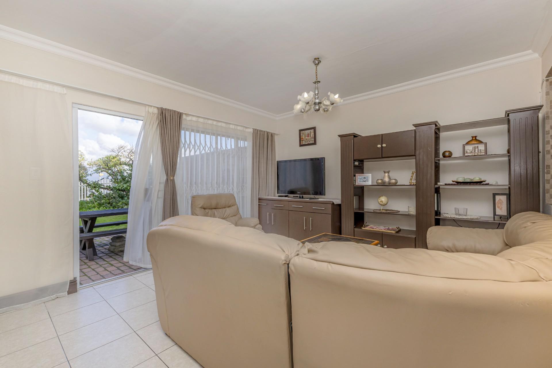  of property in Plattekloof