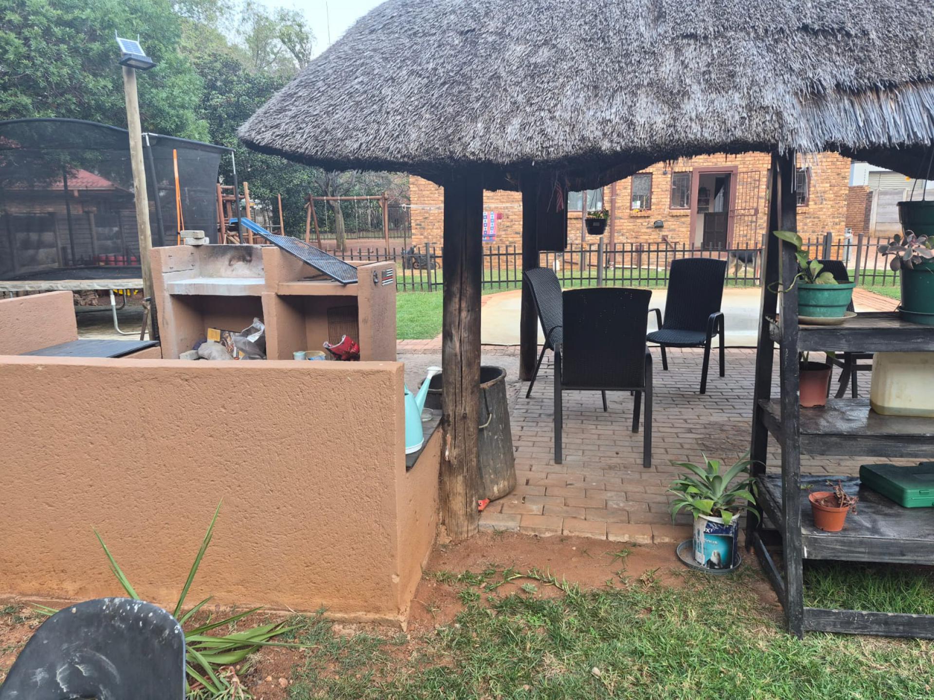  of property in Chantelle