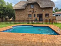  of property in Chantelle