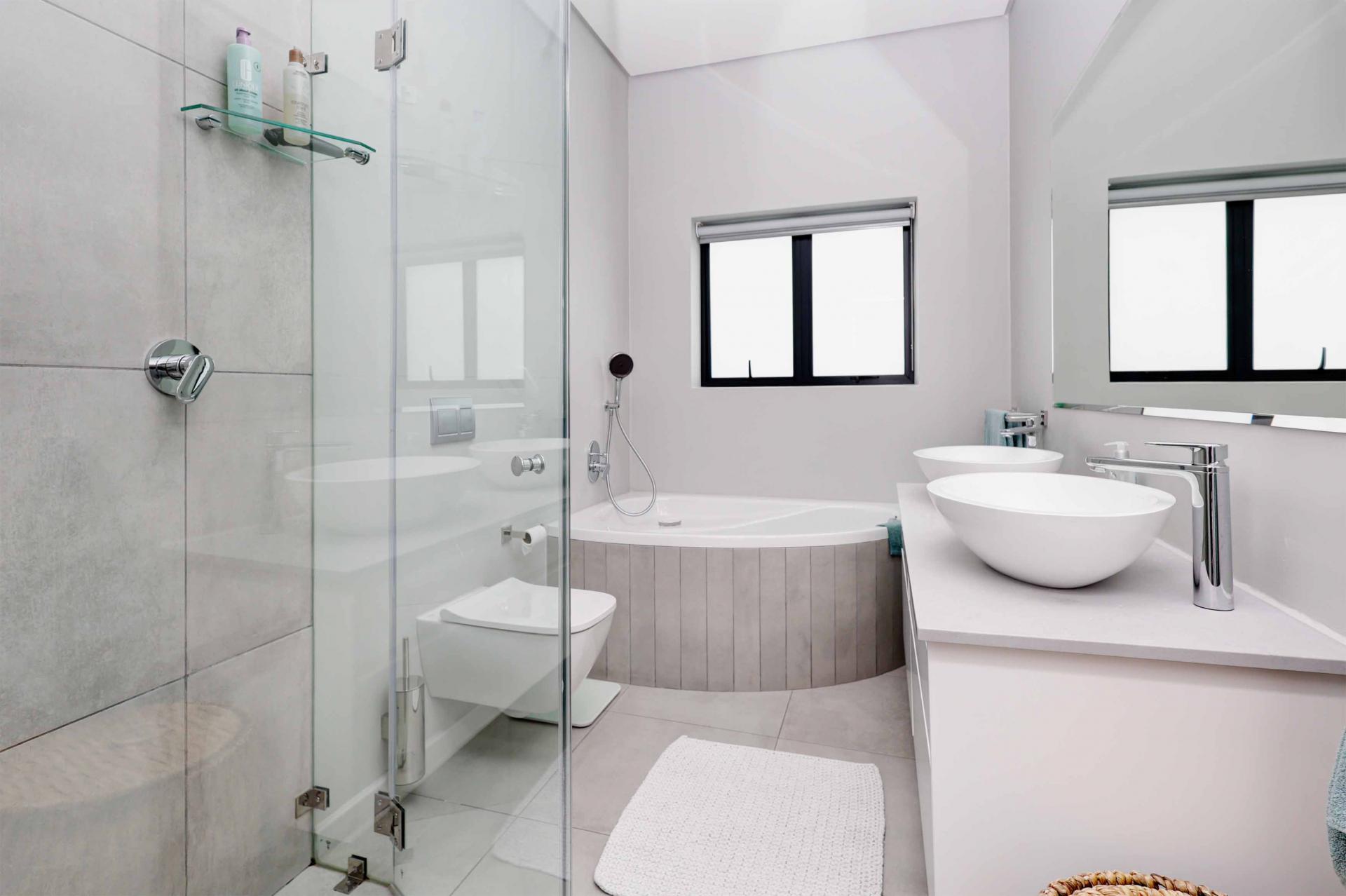  of property in Paarl