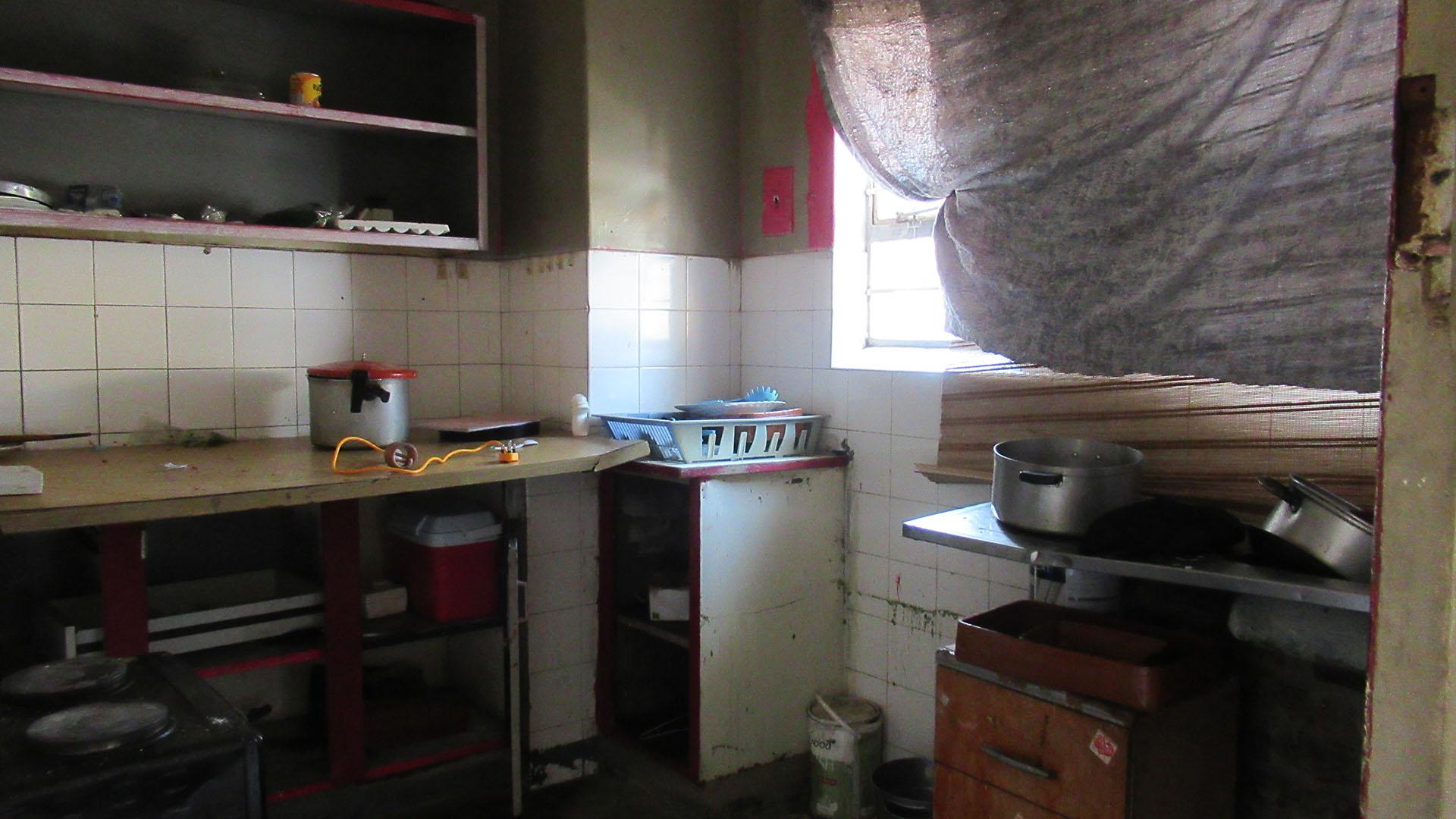Kitchen - 5 square meters of property in Windsor East