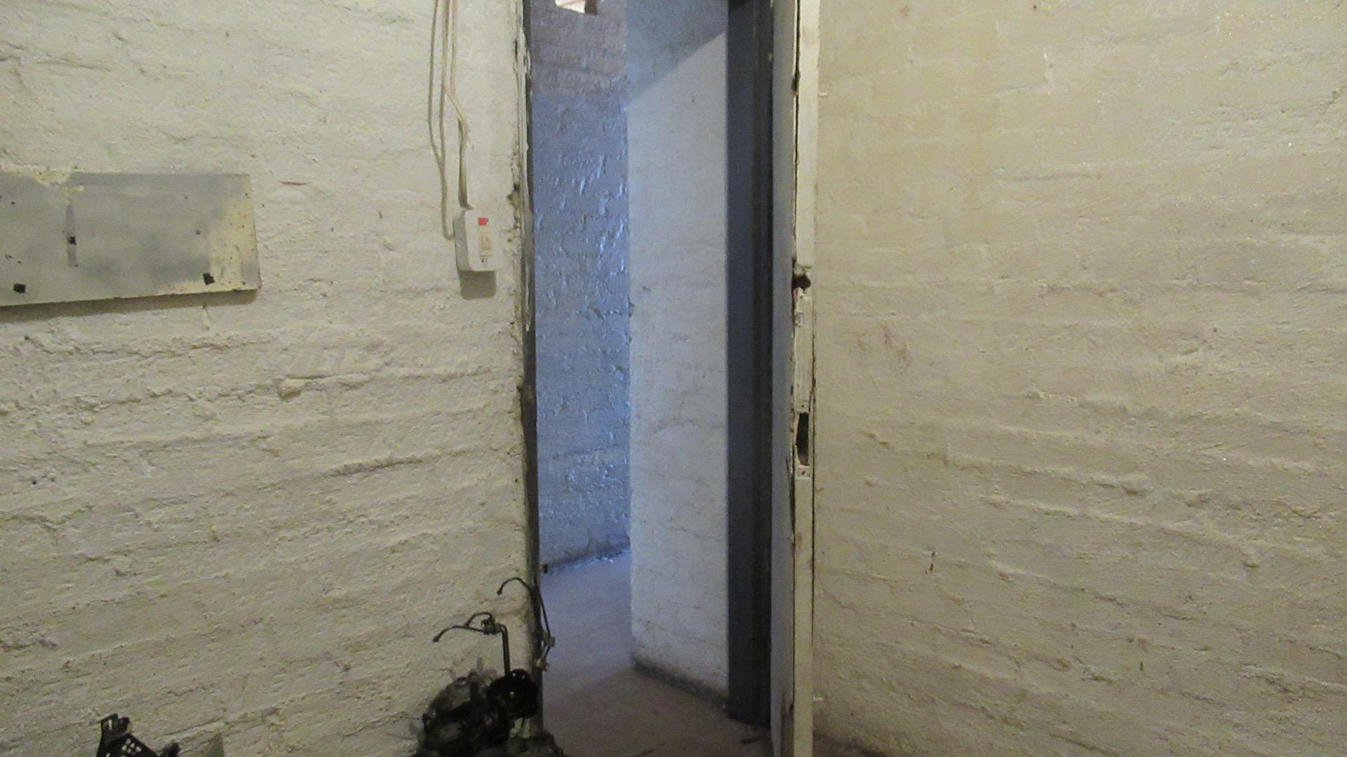 Bed Room 3 - 8 square meters of property in Windsor East