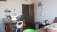 Bed Room 4 - 16 square meters of property in Windsor East