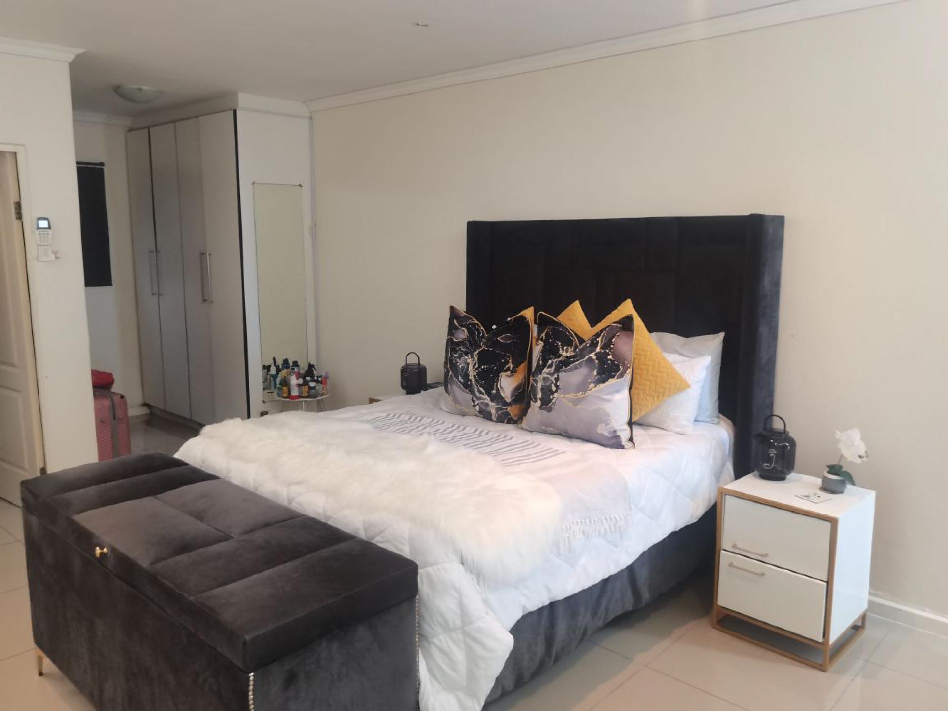  of property in Port Elizabeth Central