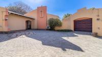 Garage of property in Olivedale