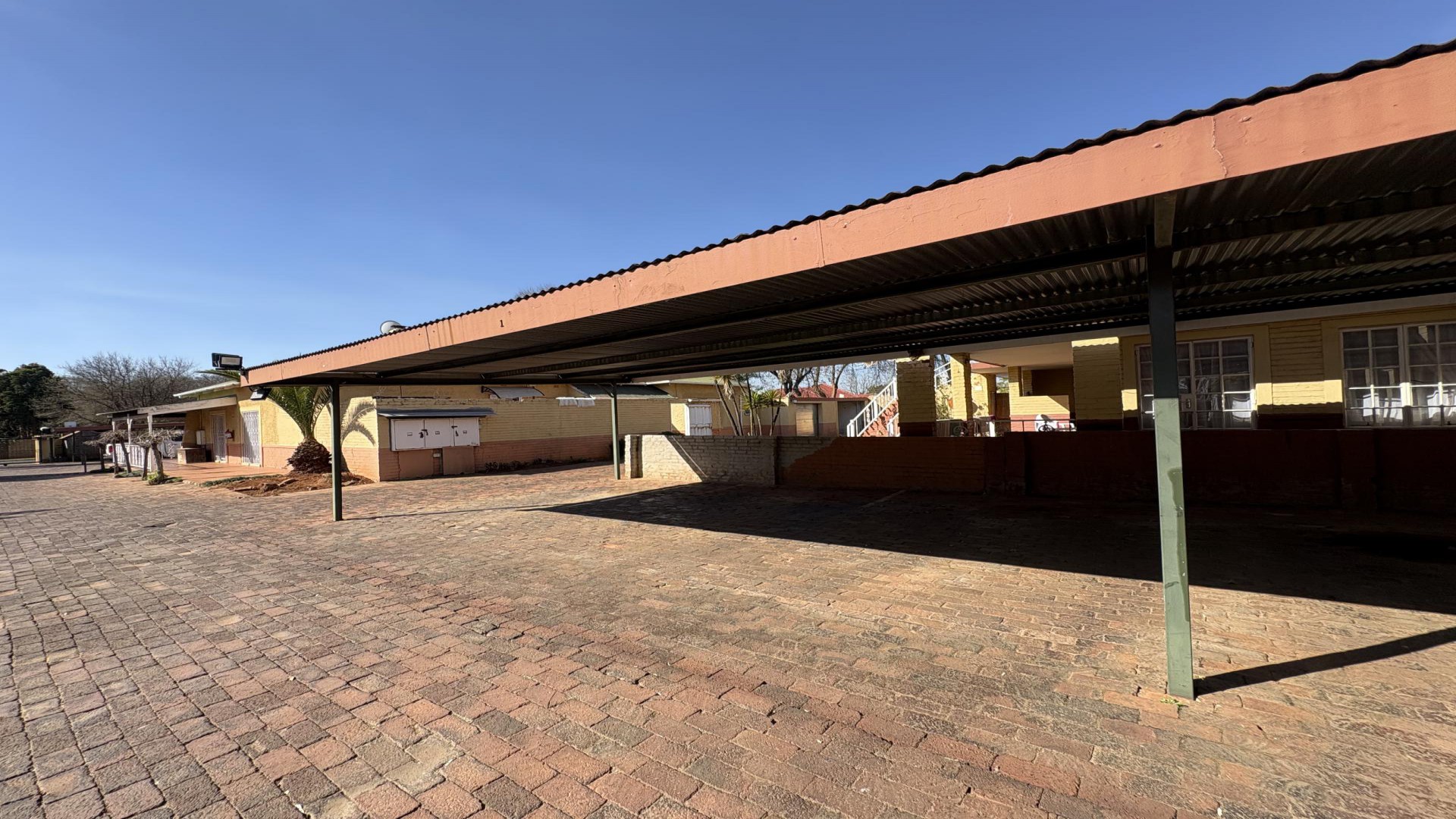 Carport  of property in Florida