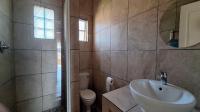Bathroom 1 - 5 square meters of property in Florida