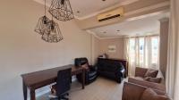 Lounges - 27 square meters of property in Florida