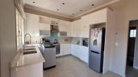Kitchen - 15 square meters of property in Florida