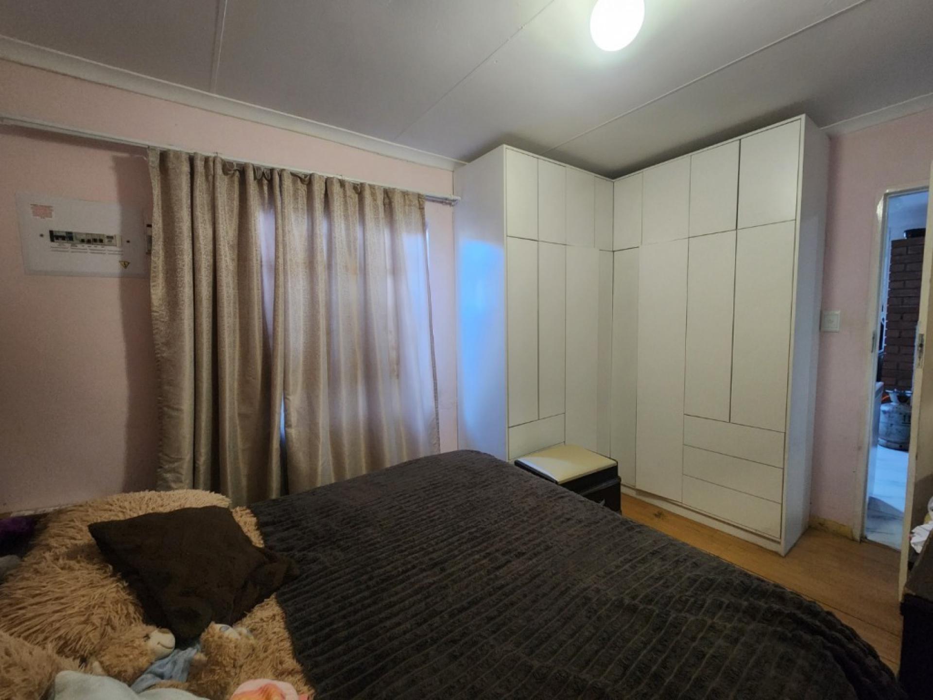  of property in Windmill Park