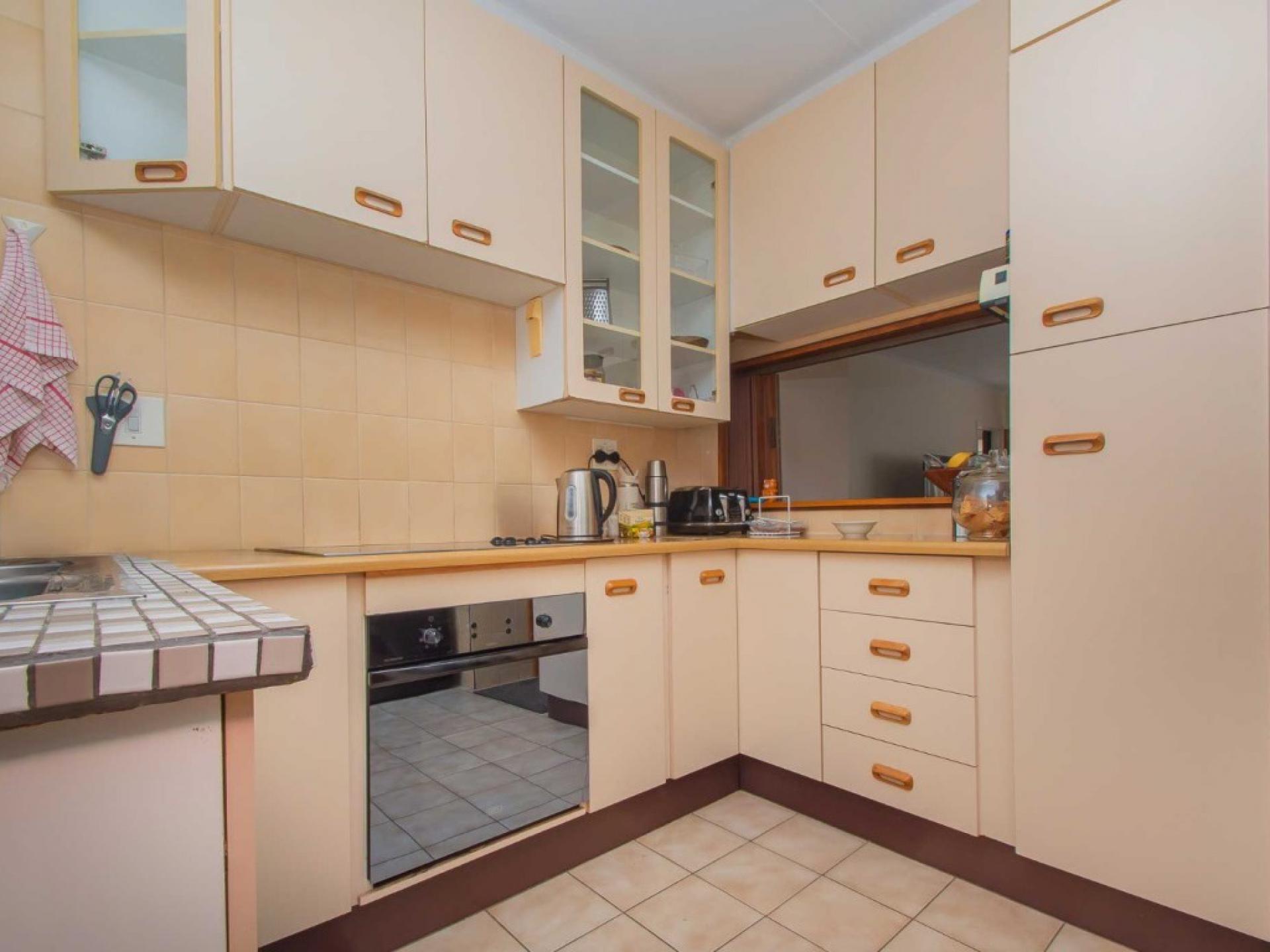  of property in Wilropark