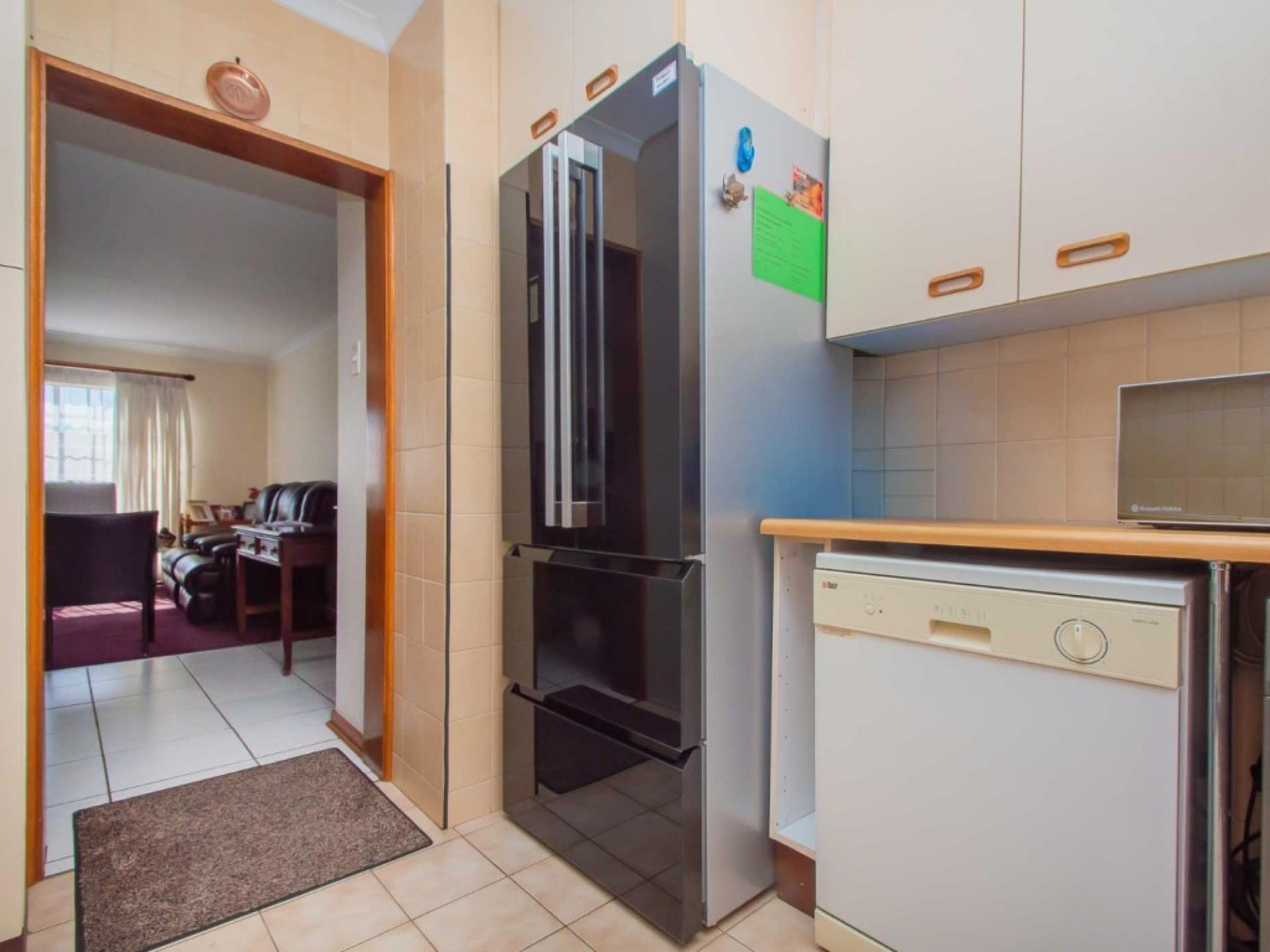  of property in Wilropark