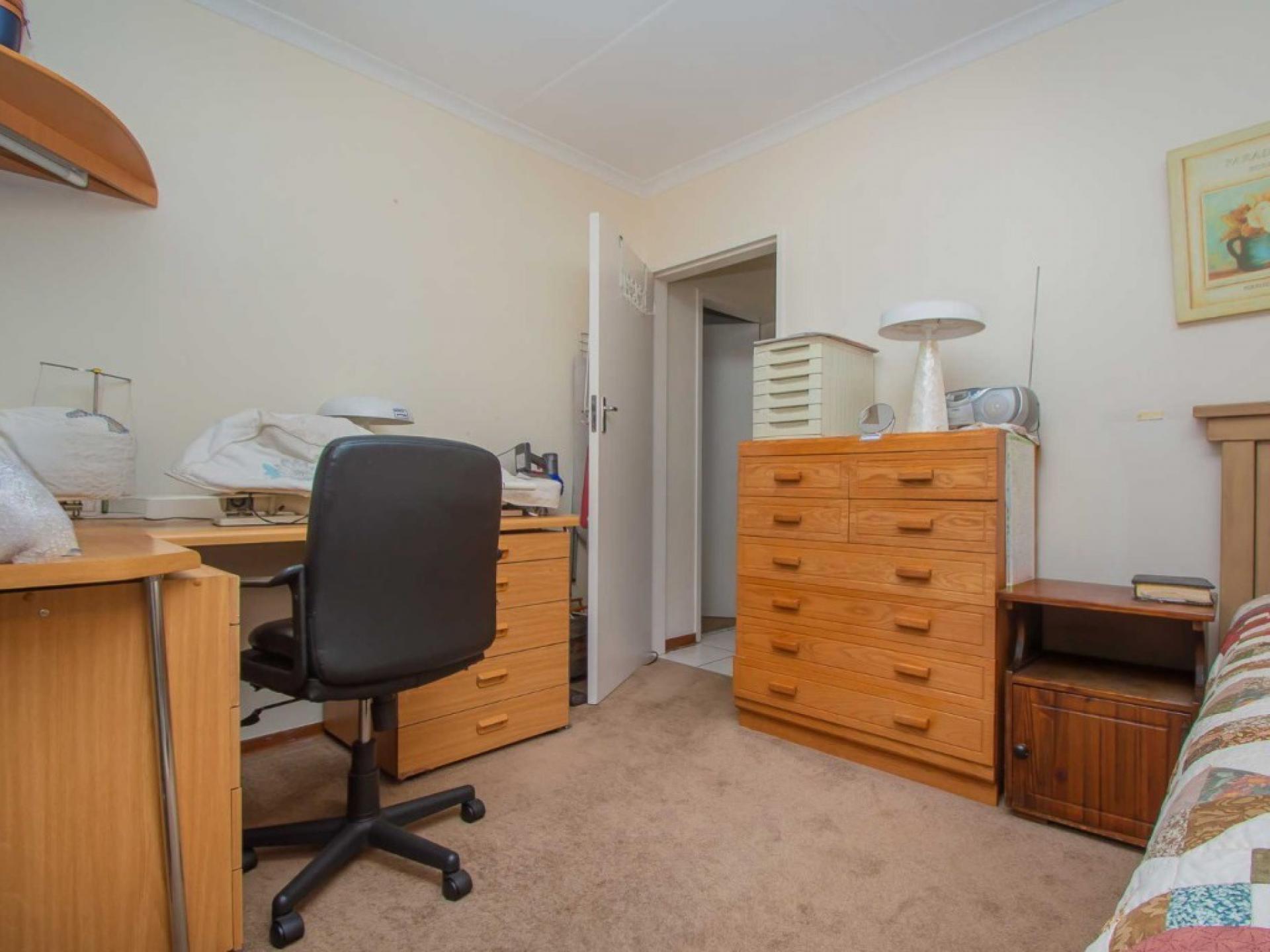  of property in Wilropark