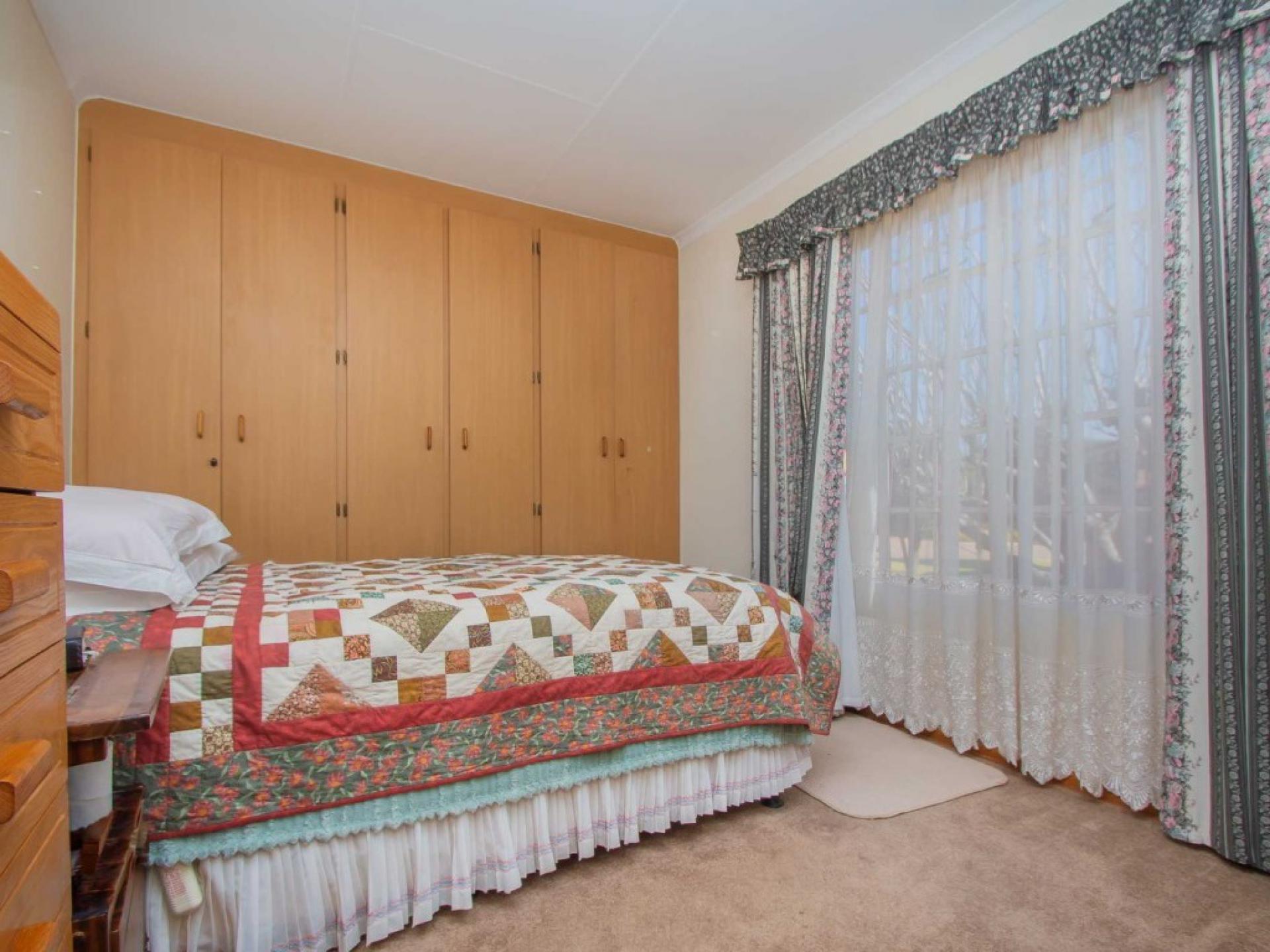  of property in Wilropark