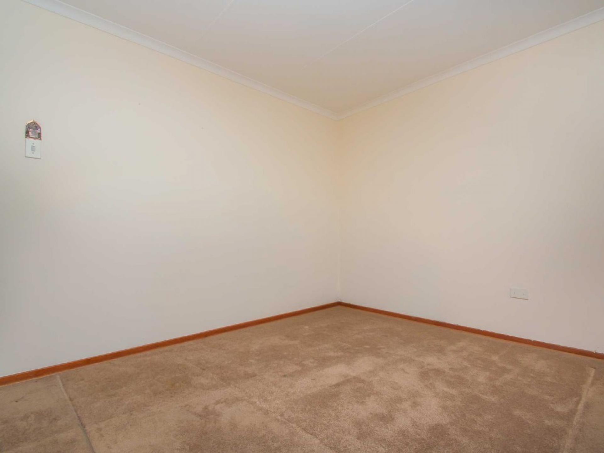  of property in Wilropark