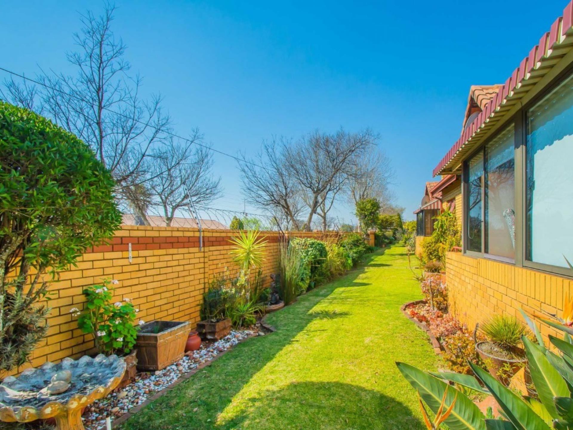  of property in Wilropark