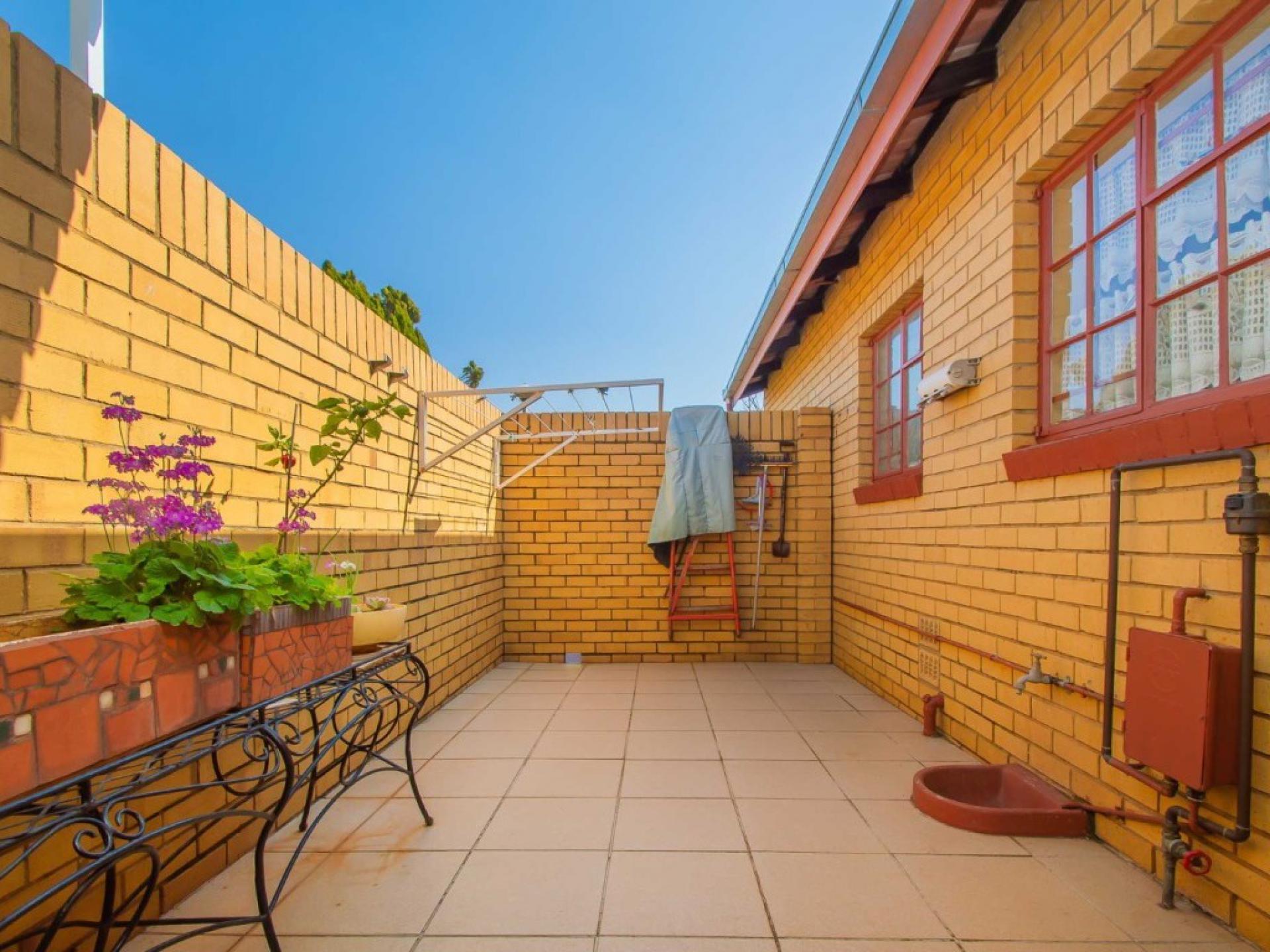  of property in Wilropark