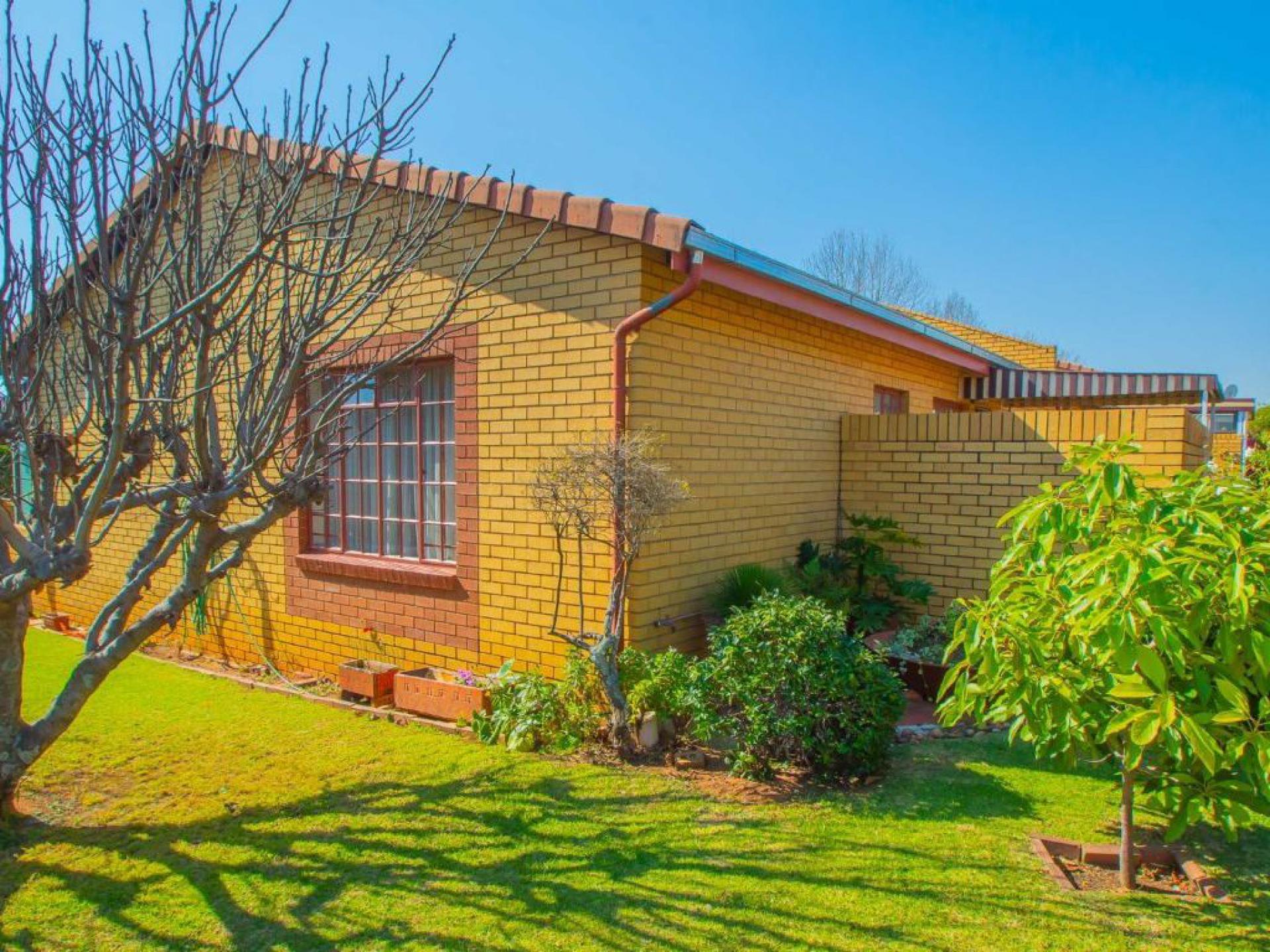  of property in Wilropark