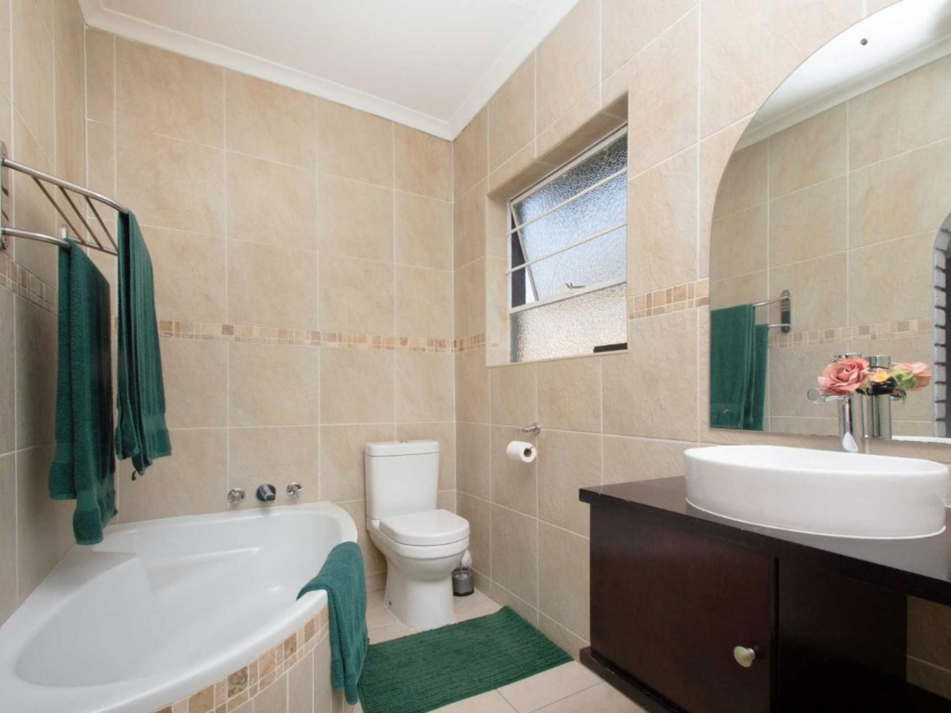  of property in Wilropark