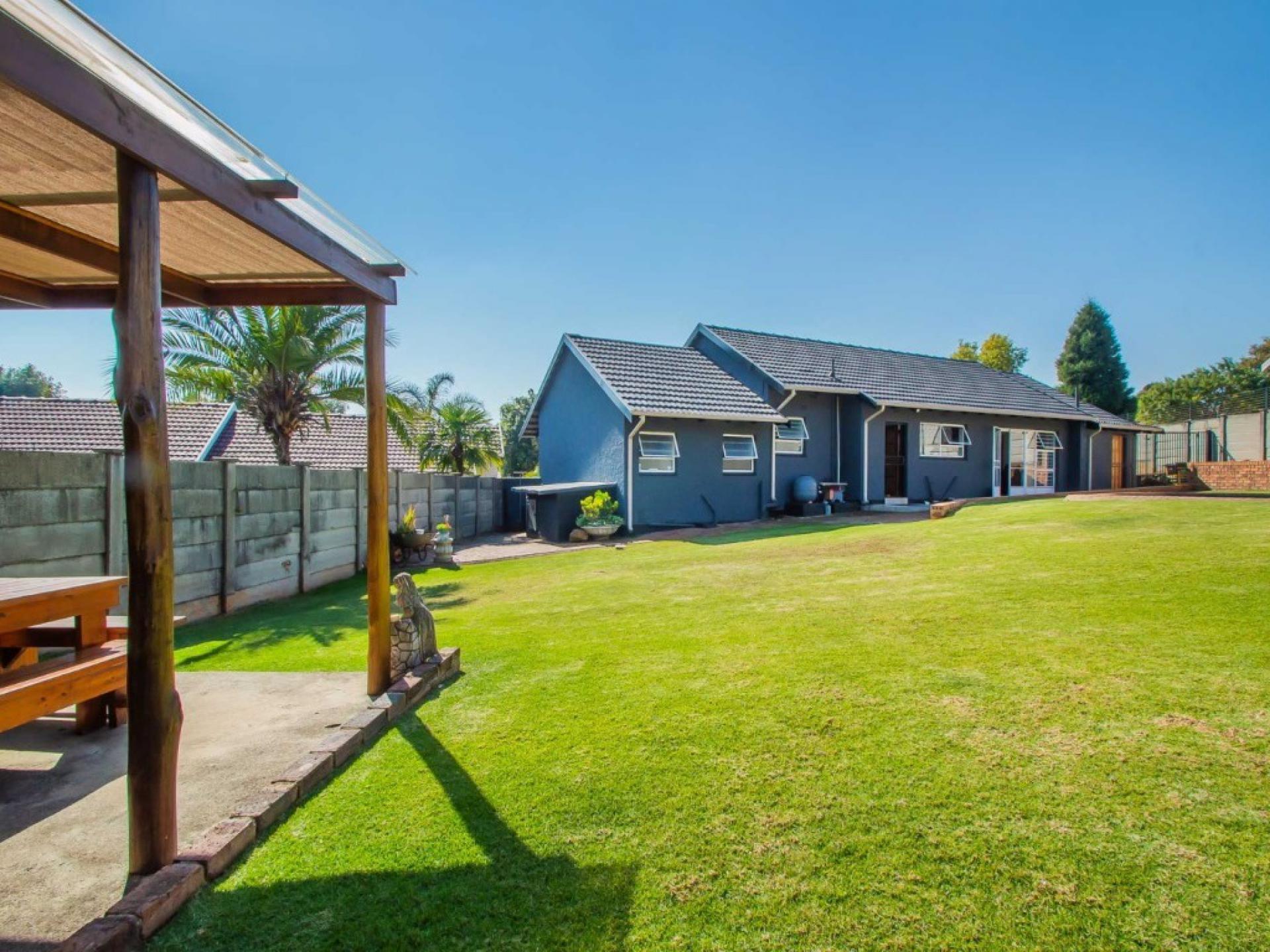  of property in Wilropark
