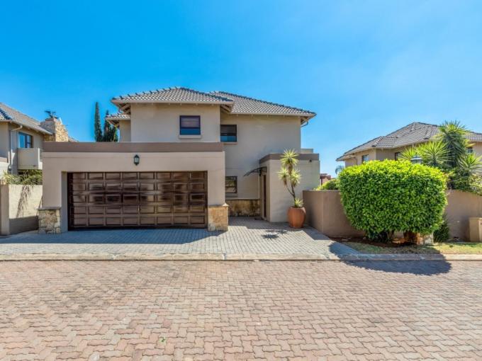 House for Sale For Sale in Honeydew Manor - MR718230