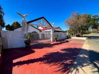  of property in Glenvista