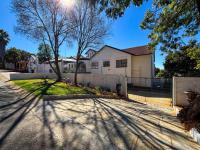  of property in Glenvista