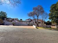  of property in Glenvista