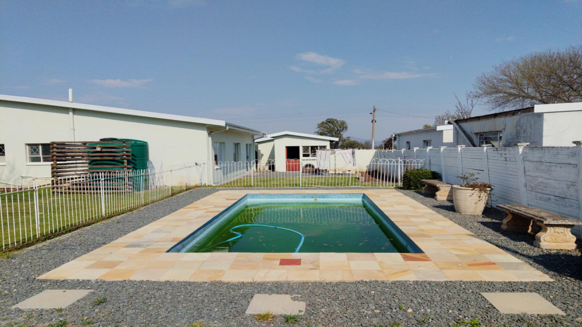 Swimming Pool of property in Queenstown