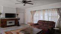 Lounges of property in Queenstown