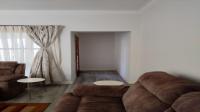 Lounges of property in Queenstown